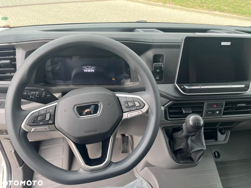 MAN TGE 3.180 4X2F SB - 15