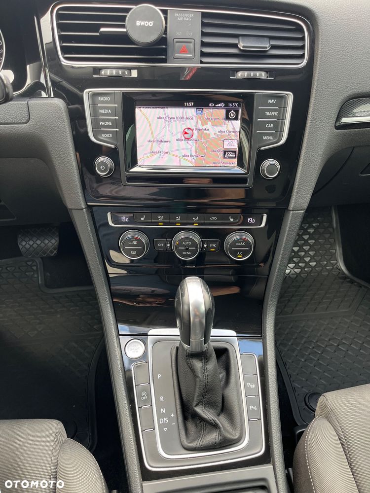 Volkswagen Golf 1.4 TSI BMT Highline DSG - 10