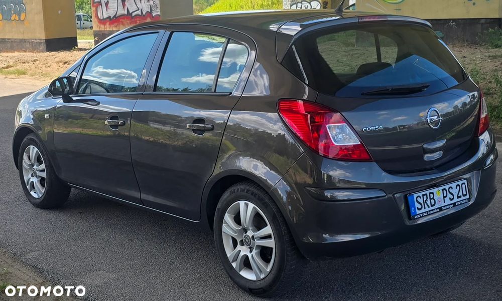 Opel Corsa 1.2 16V Enjoy - 6