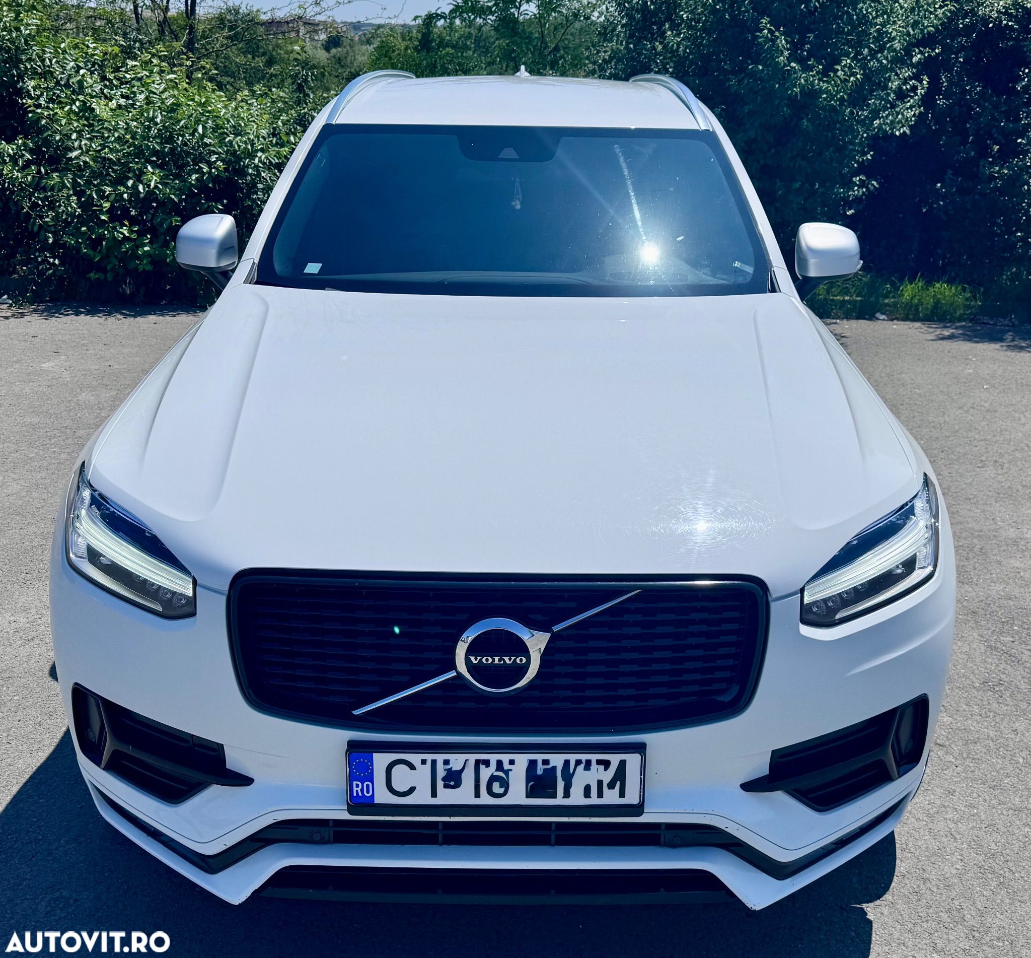 Volvo XC 90 D5 AWD R-Design - 1