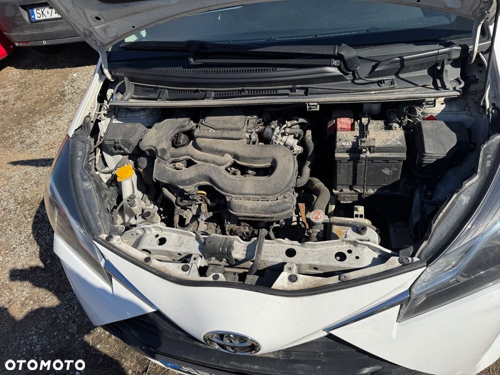 Toyota Yaris 1.0 Premium - 11