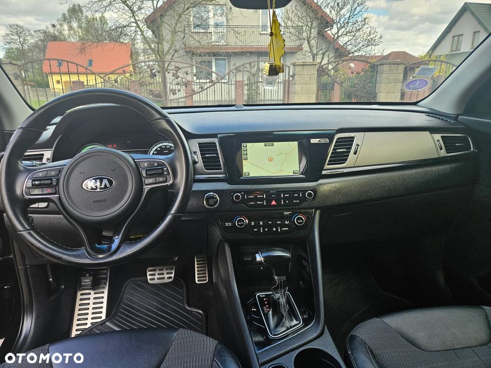 Kia Niro 1.6 GDI Hybrid M - 14