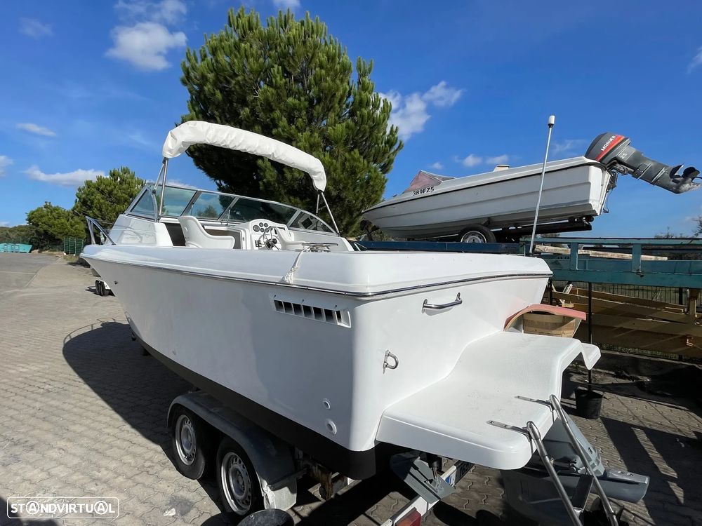 Pro-Line 220 Cuddy Fish - 8