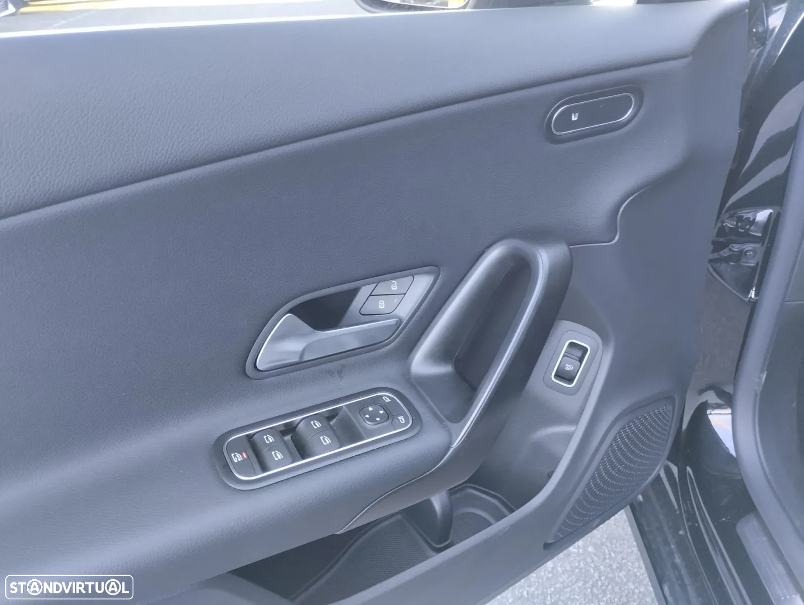 Mercedes-Benz CLA 180 d - 5