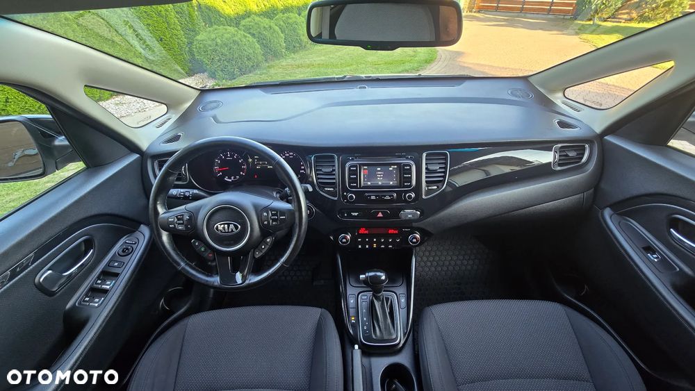 Kia Carens - 27