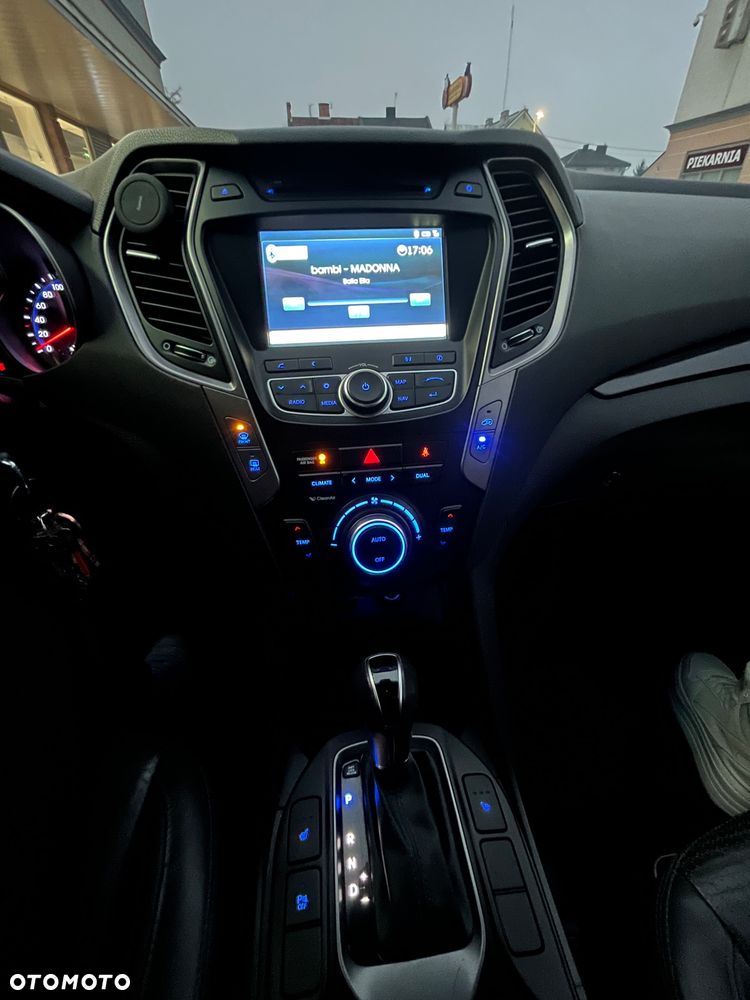 Hyundai Santa Fe 2.2 CRDI 4WD Automatik Style - 6