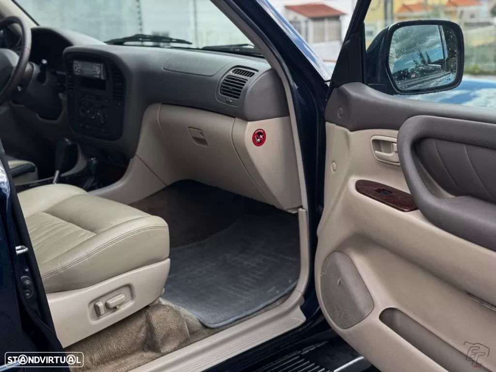 Toyota Land Cruiser 100 4.2 D CA - 11