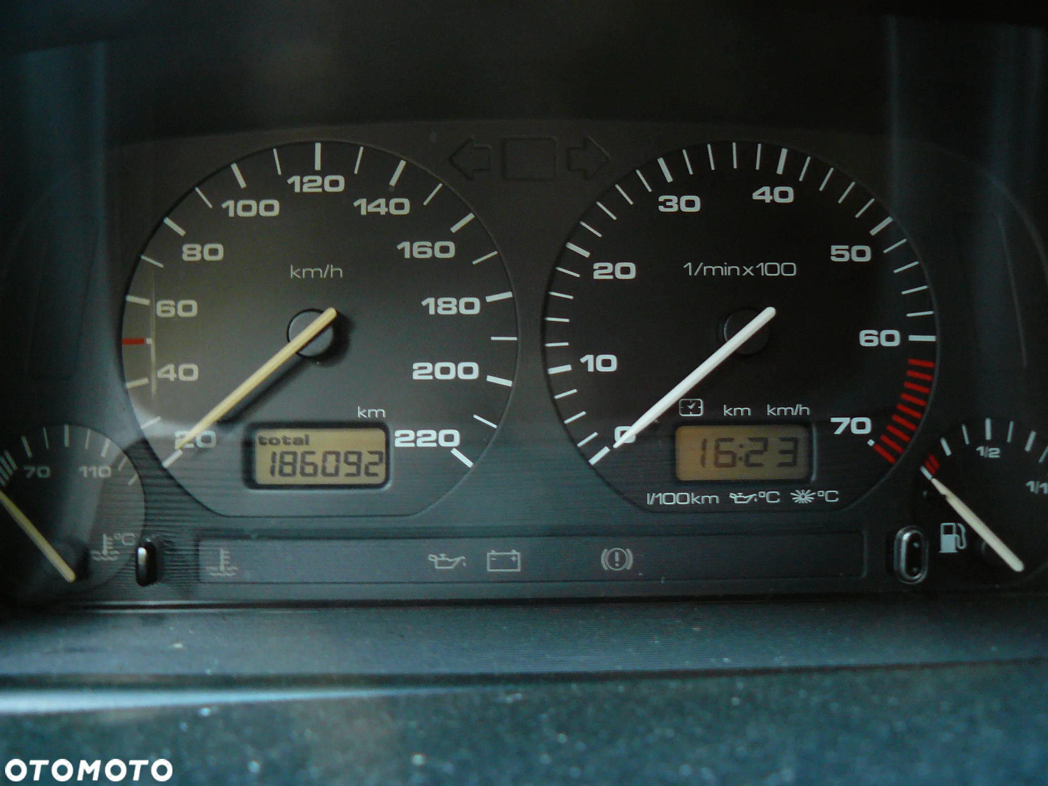 Volkswagen Golf - 21
