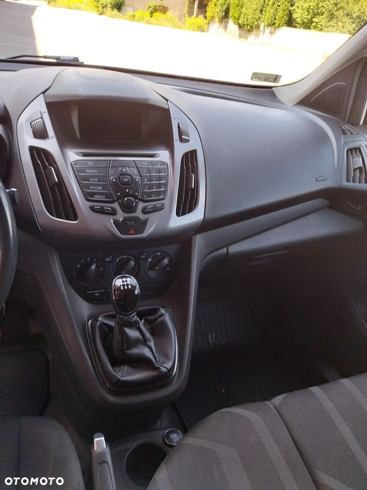 Ford Transit Connect - 15