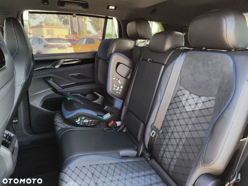 Volkswagen Tayron 2.0 TSI 4Mot R-Line Plus DSG - 23