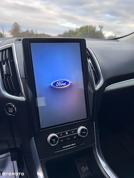 Ford Edge - 5