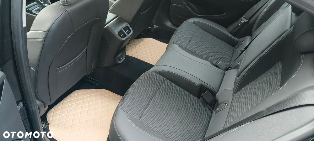 Opel Insignia 2.0 CDTI Exclusive S&S - 27
