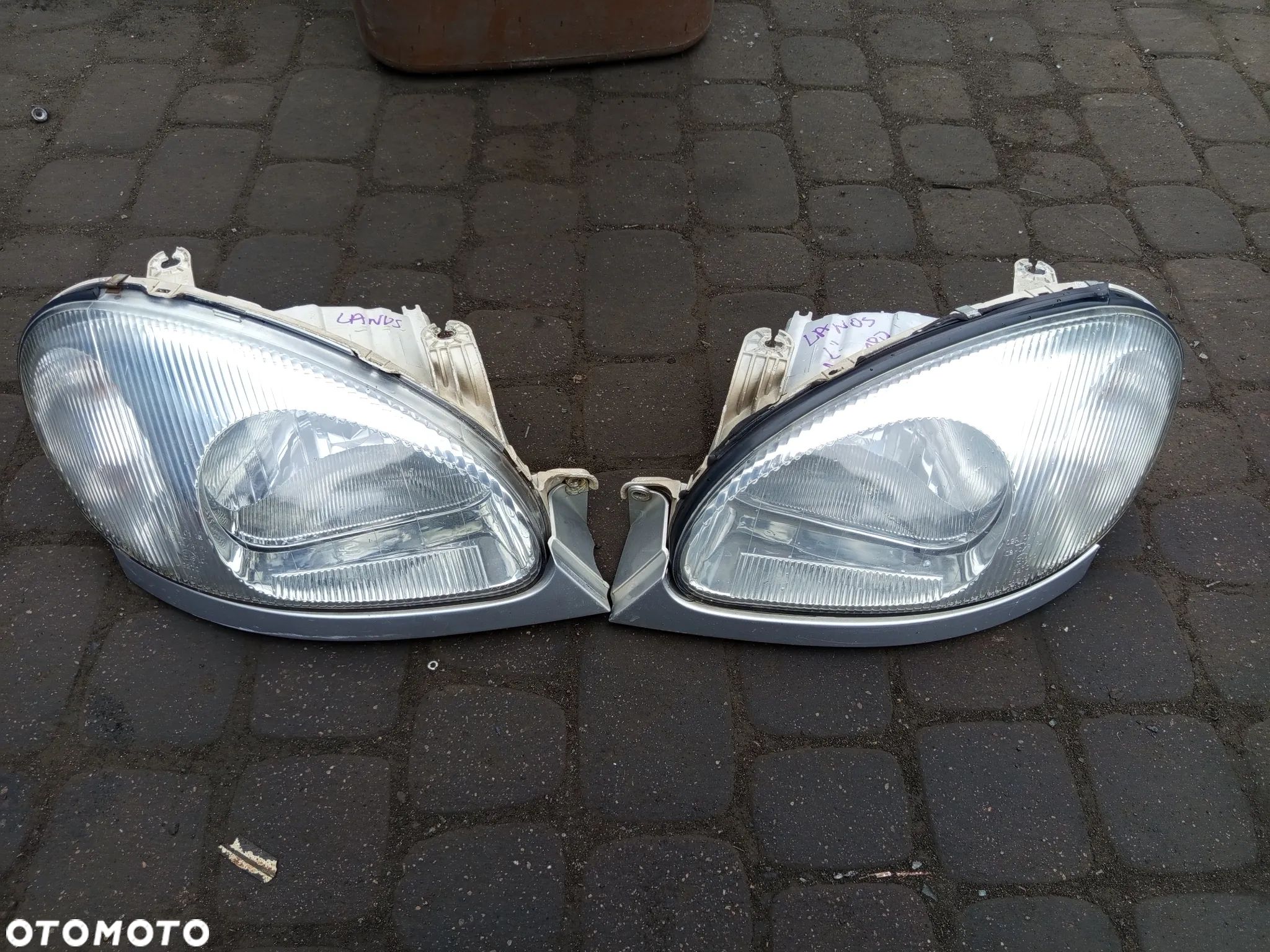 REFLEKTOR DAEWOO LANOS PRAWY LUB LEWY - 1