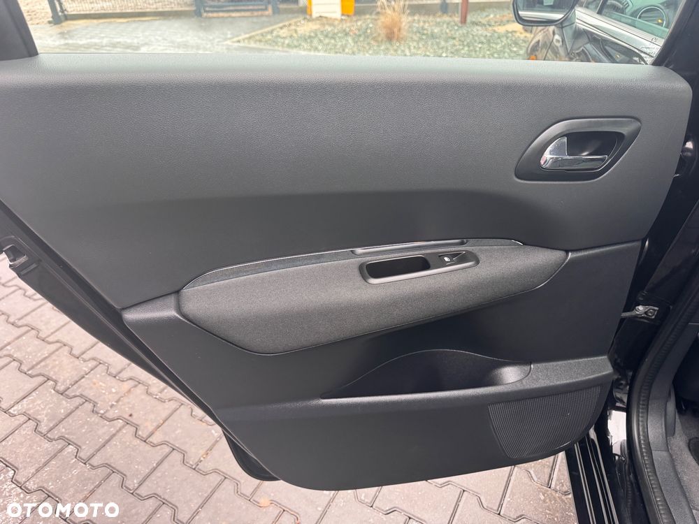 Peugeot 5008 PureTech 130 Allure - 25