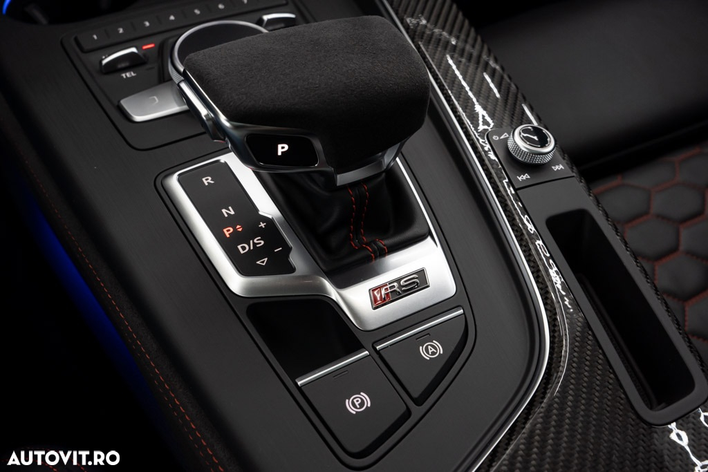 Audi RS4 Avant quattro Tiptronic - 36
