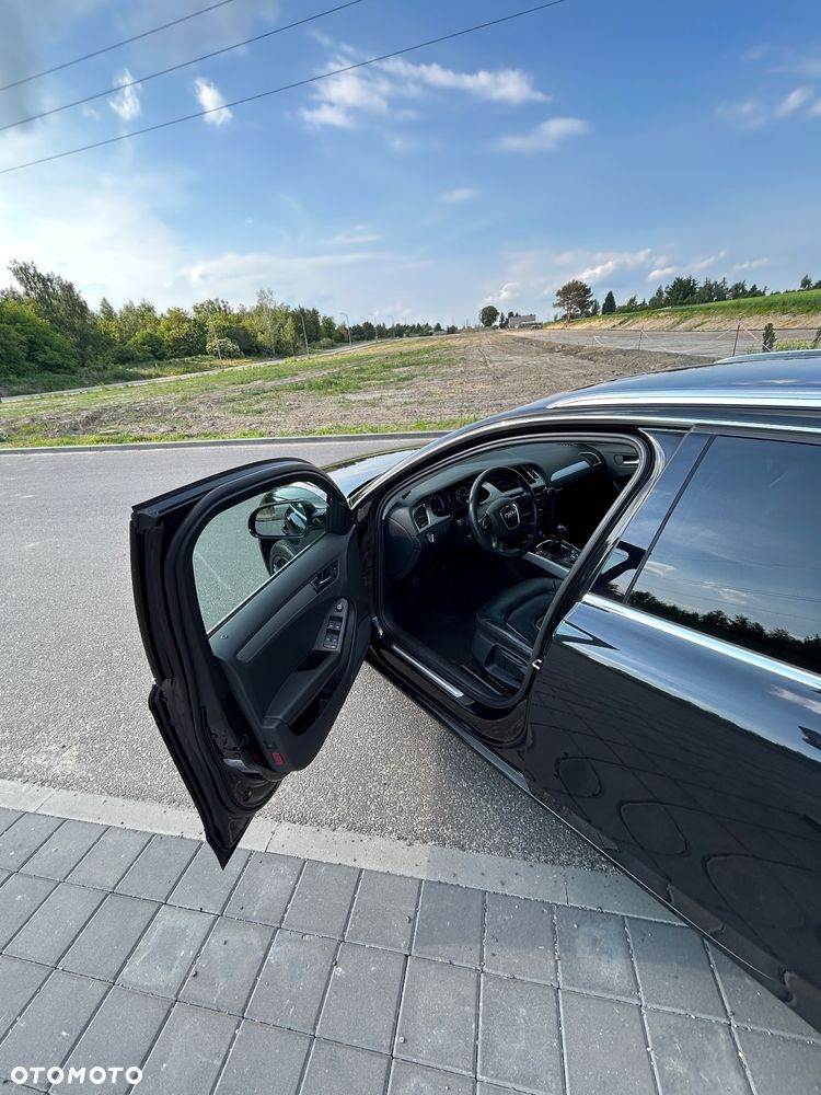 Audi A4 ver-avant-1-8-tfsi-s-line-sportpaket-plus- - 23