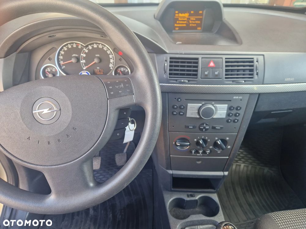 Opel Meriva 1.6 Essentia - 7