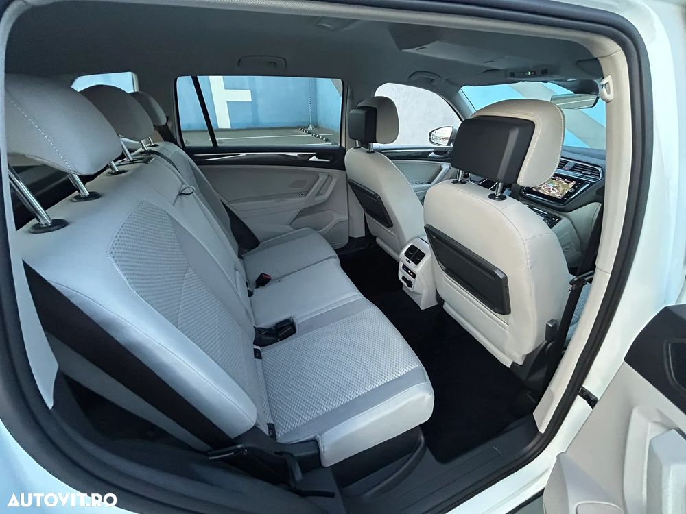 Volkswagen Tiguan 2.0 TDI DPF DSG 4Mot Comfortline - 31