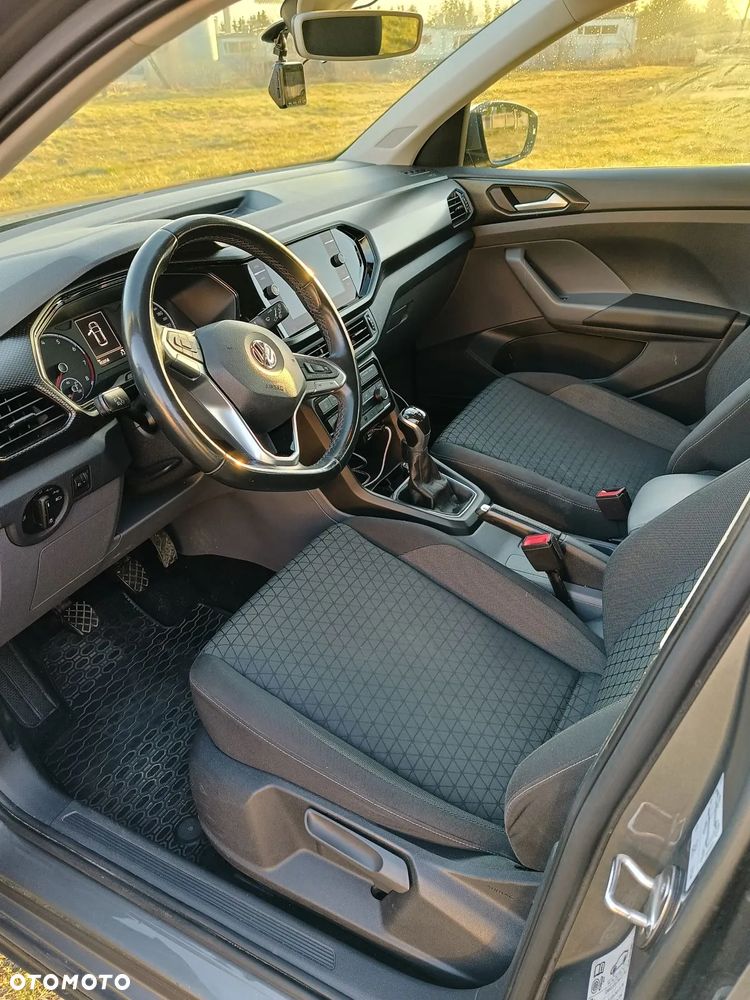 Volkswagen T-Cross - 8