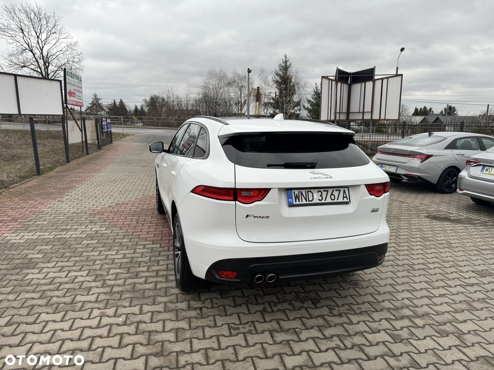 Jaguar F-Pace 2.0 i4D AWD R-Sport - 3