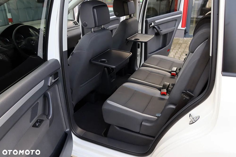 Volkswagen Touran 2.0 TDI DPF Life - 26