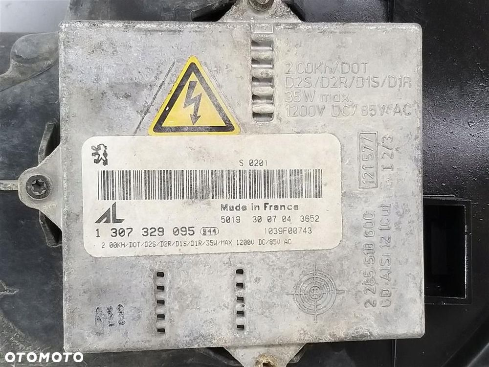Reflektor lampa przód lewa Peugeot 407 04–08 PRZED LIFT XENON 0301213271 - 2