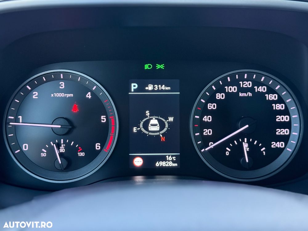 Hyundai Tucson 1.6 CRDi 4WD 7DCT Premium - 21