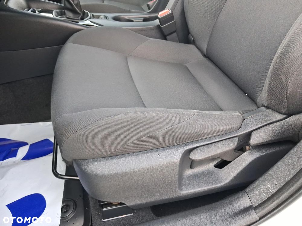 Toyota Corolla 1.2 T Active - 12