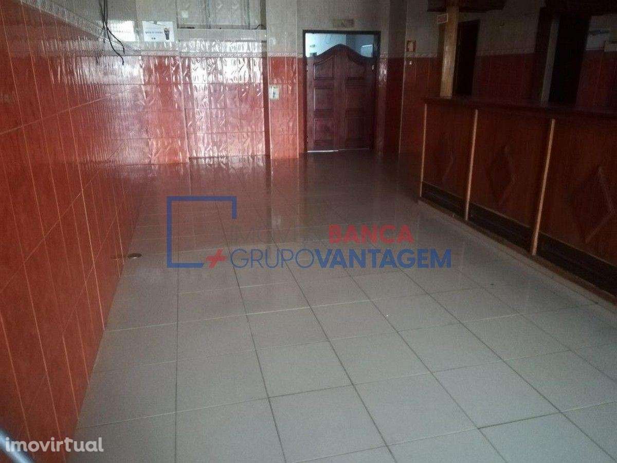 Moradia e loja à venda, Gavião - Grande imagem: 3/11