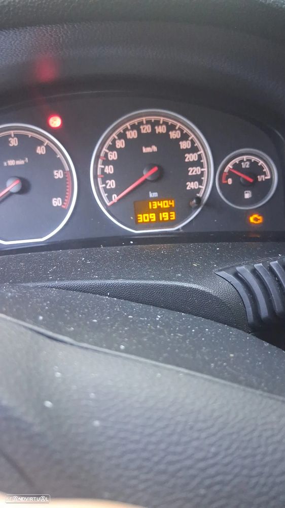 Opel Vectra Caravan 1.9 CDTi Executive - 4