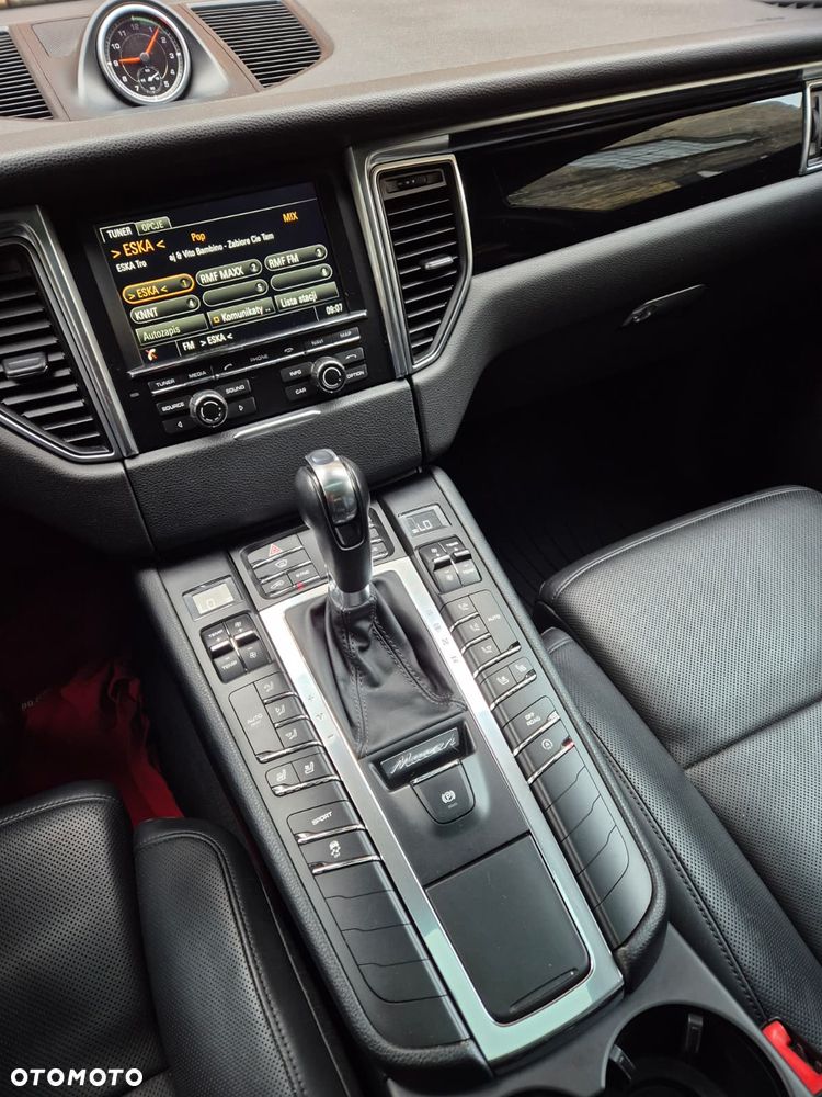 Porsche Macan S - 35