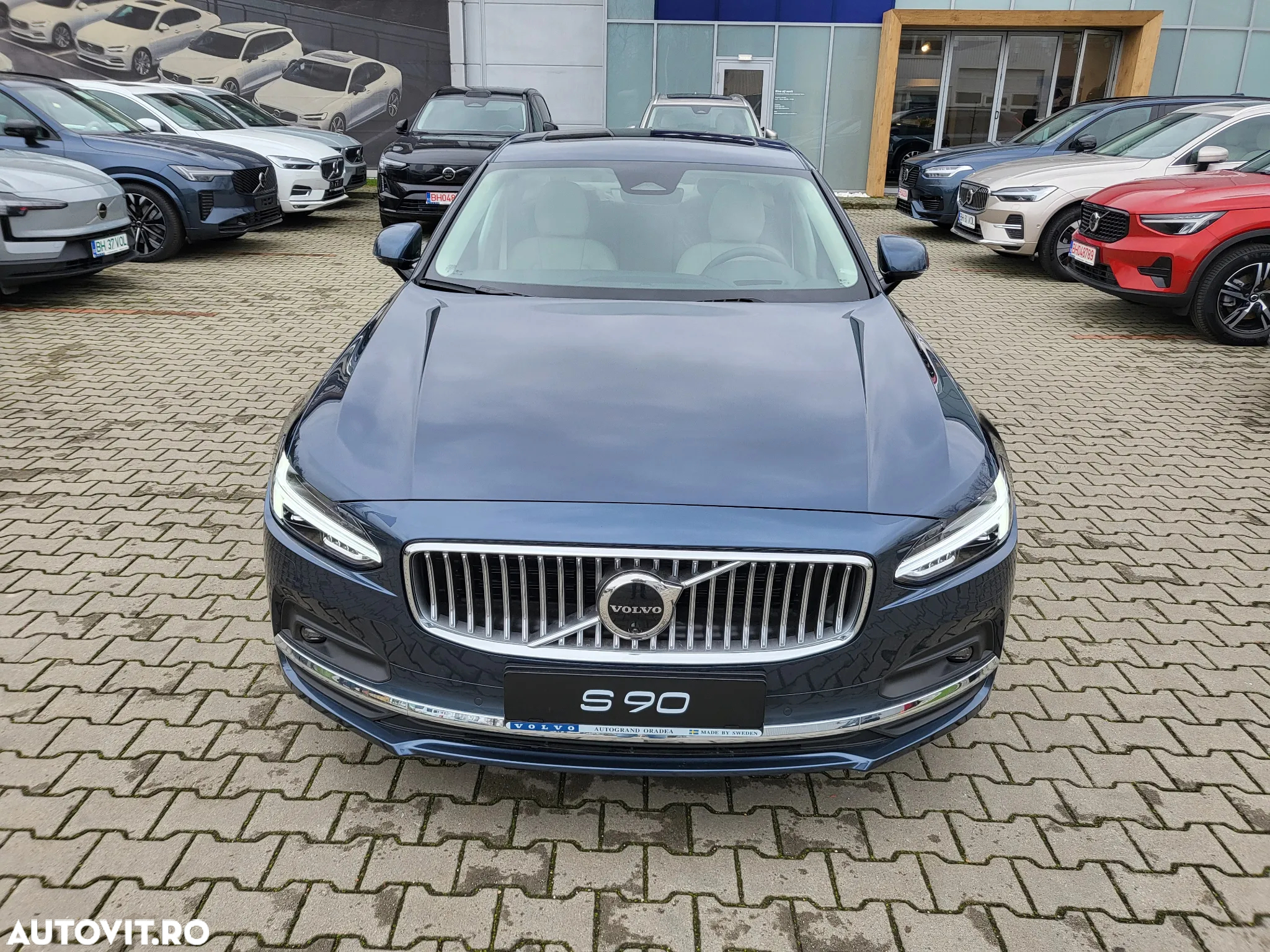 Volvo S90 B5 MHEV AT AWD Ultimate Bright - 4