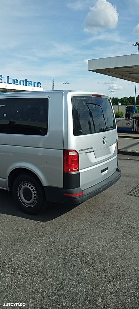 Volkswagen Multivan - 5