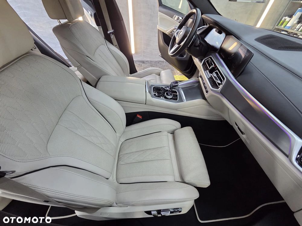 BMW X6 xDrive40d mHEV - 21