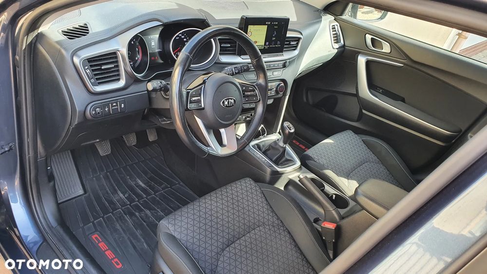 Kia Ceed - 18