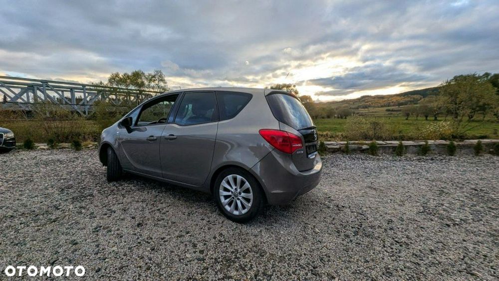Opel Meriva - 13