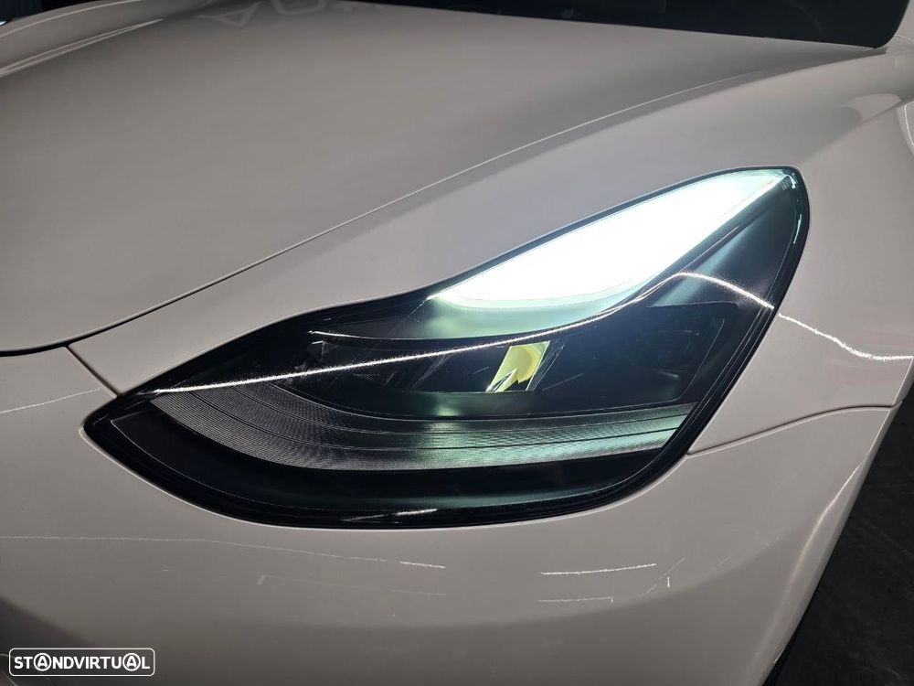 Tesla Model 3 Performance Dual Motor AWD - 31