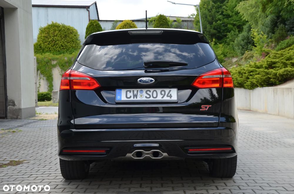 Ford Focus 2.0 TDCi ST mit Leder-Exclusiv-Paket - 10