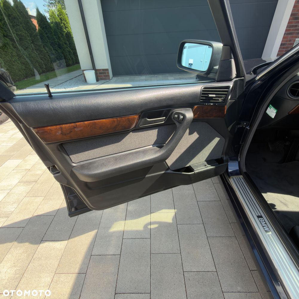 BMW Seria 5 530i V8 - 14