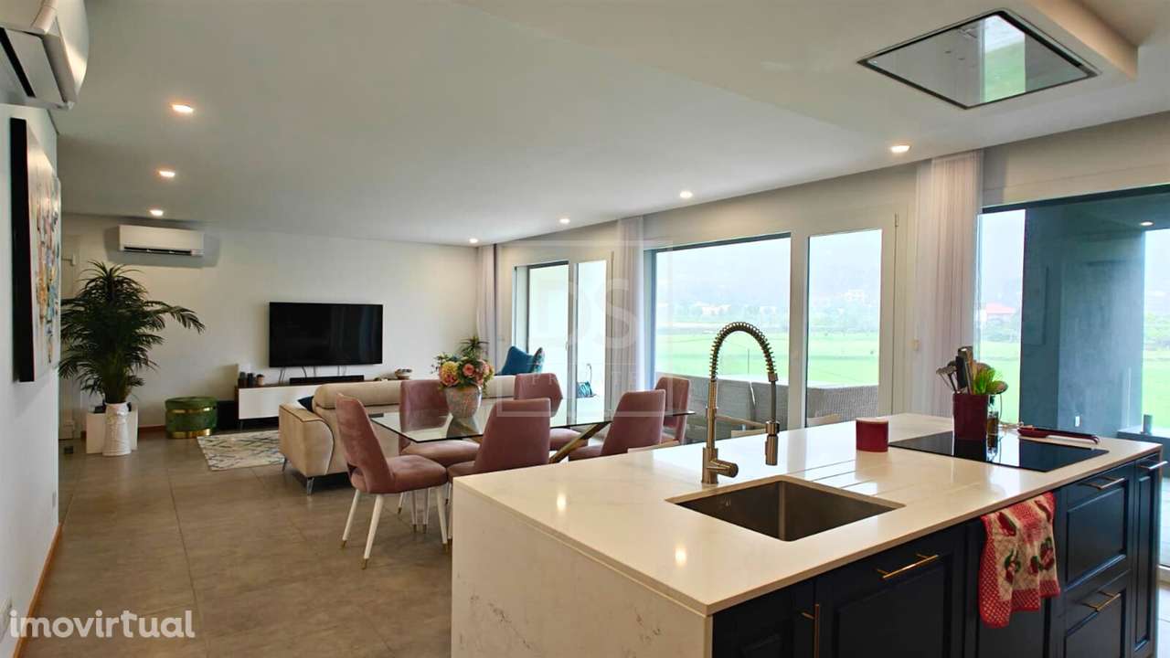 Moradia Contemporânea com Piscina e Jardim Privativo | Ponte de Lima - Grande imagem: 3/28