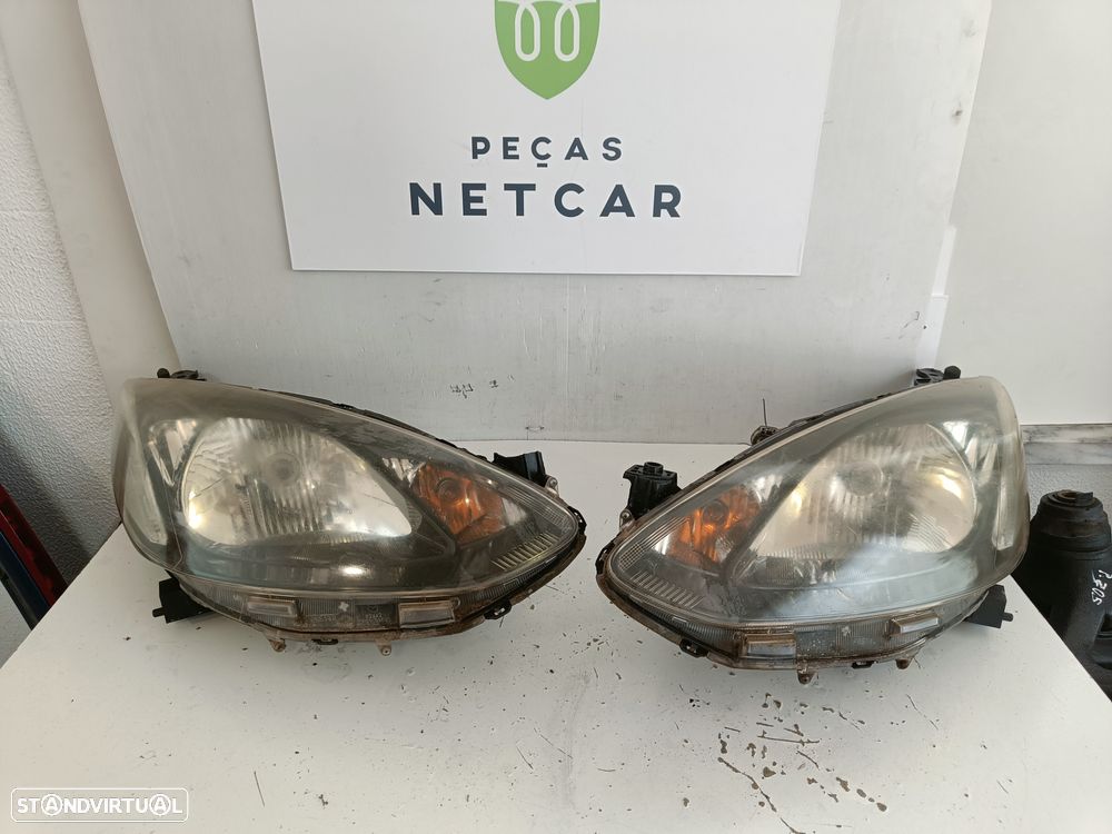 Farol optica Mazda 2 2009 - 1