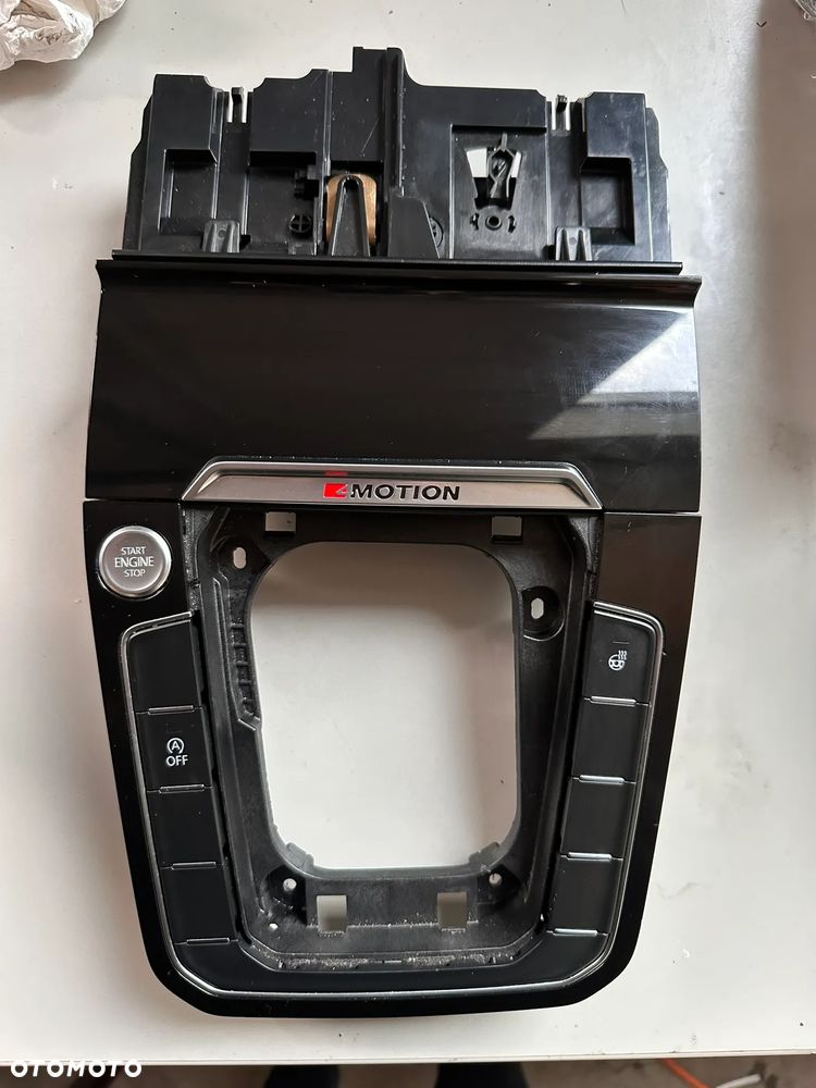 Panel sterowania, ramka wybieraka biegów VW Passat B8 4Motion 3G1864252LL