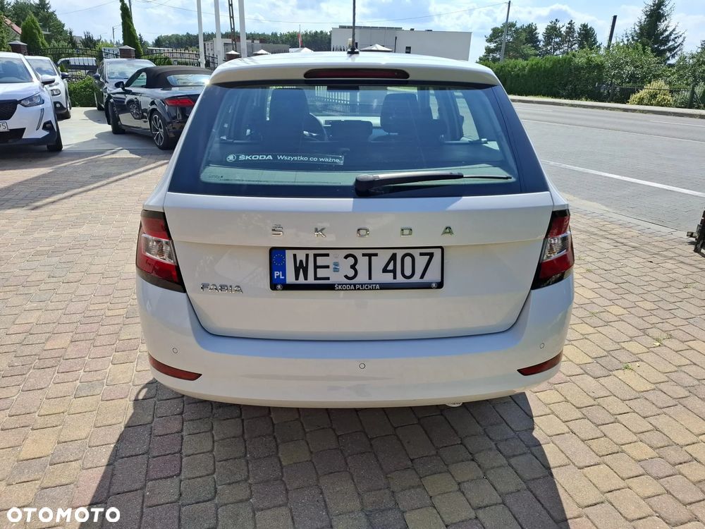 Skoda Fabia 1.0 TSI Ambition - 4