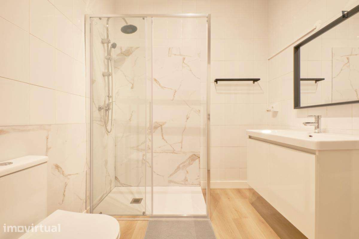 Quarto - localizado em Alameda Lisbon - Grande imagem: 3/35