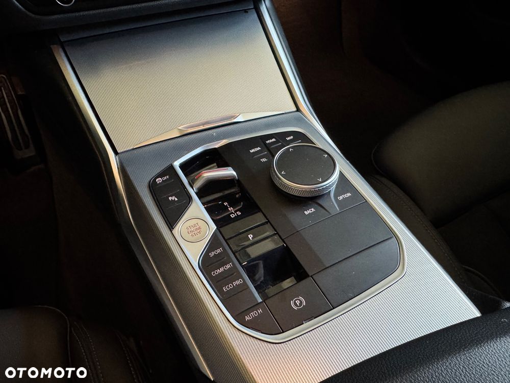 BMW Seria 3 320d xDrive M Sport sport - 19