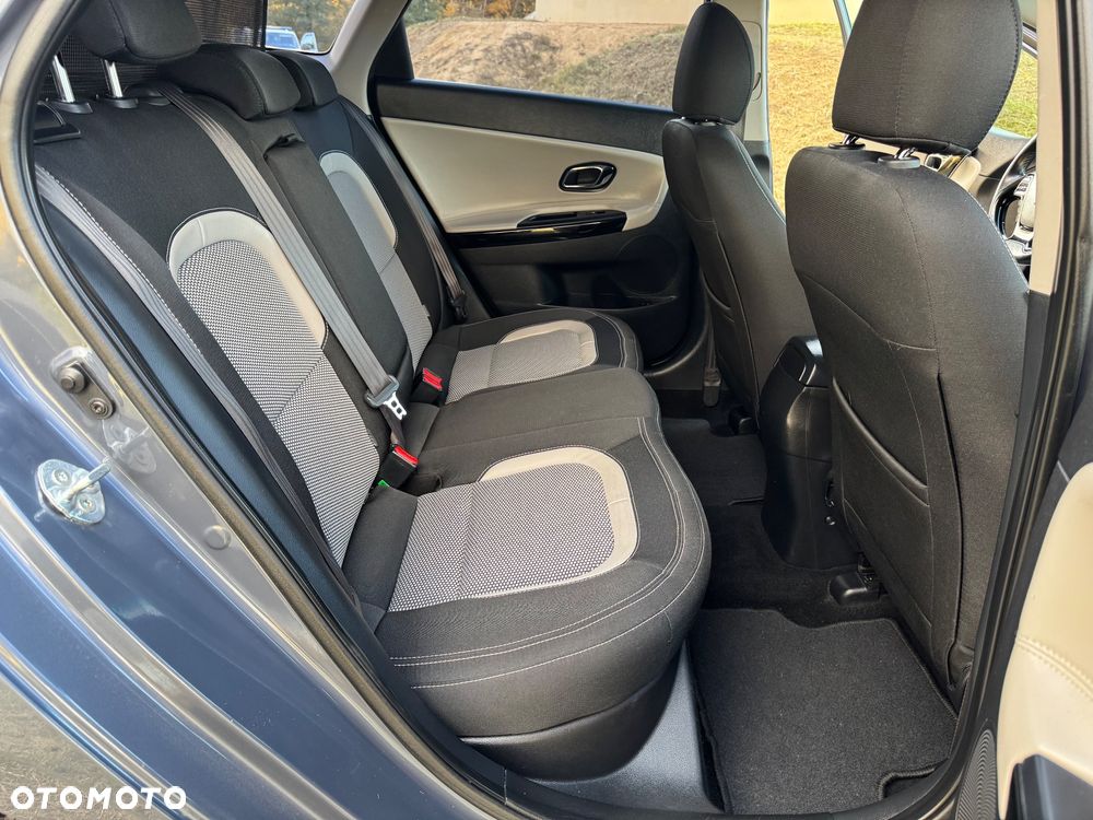 Kia Ceed 1.6 GDI Platinum Edition - 25