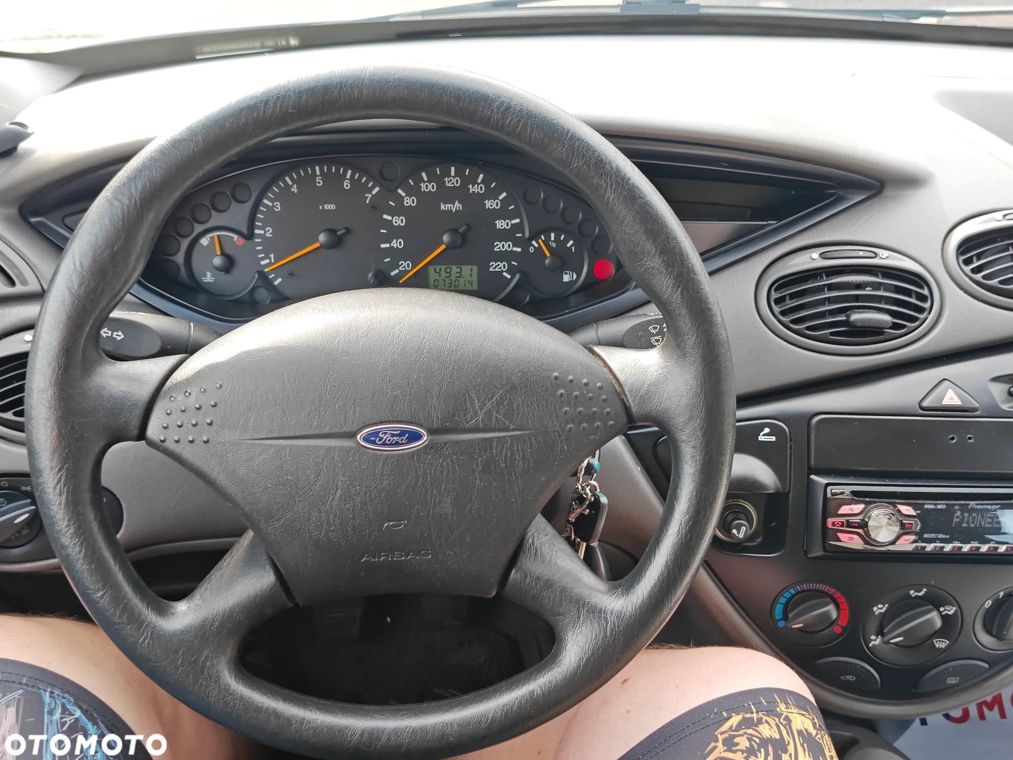 Ford Focus 1.8 Ambiente - 19