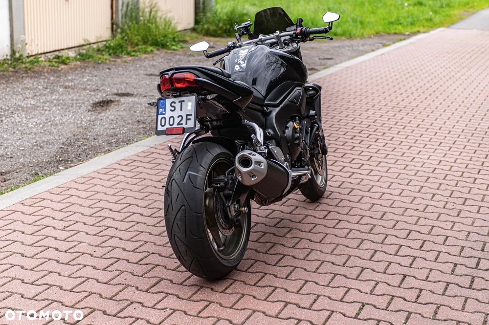 Yamaha FZ - 12