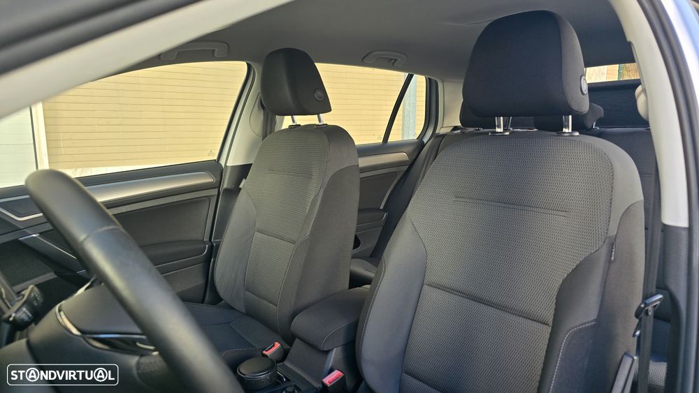 VW Golf 1.6 TDi GPS Edition - 17