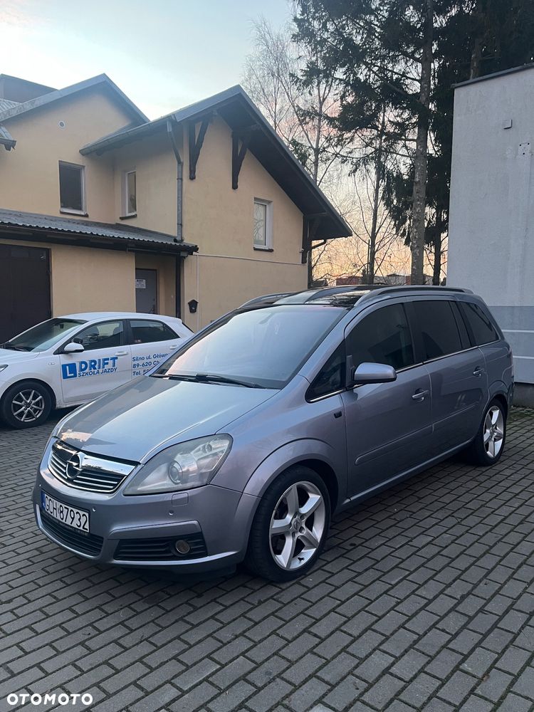 Opel Zafira 1.9 CDTI Cosmo ActiveSelect - 4